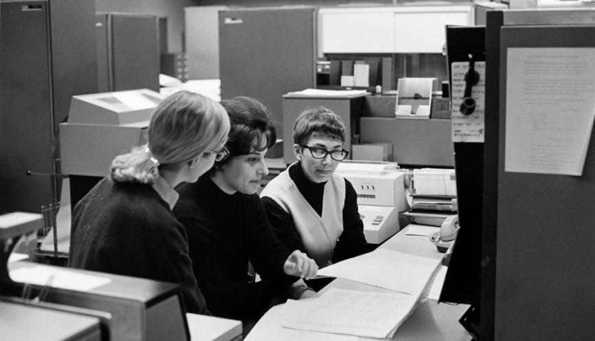 University of Chicago Photographic Archive, apf1-05499, Special Collections Research Center, University of Chicago Library.