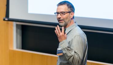 Professor Matthias Doepke giving a lecture.
